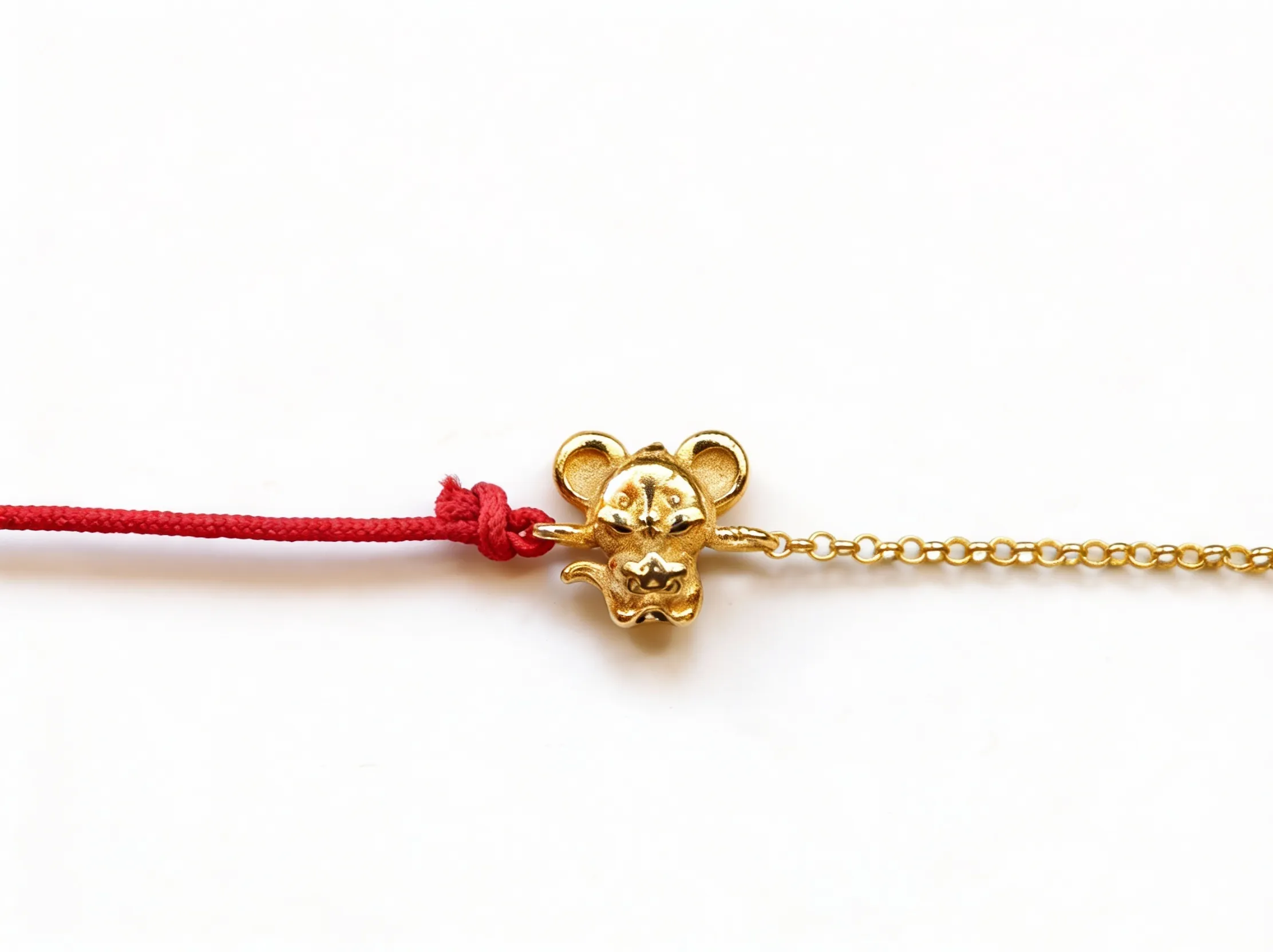 rat_red string bracelet_01